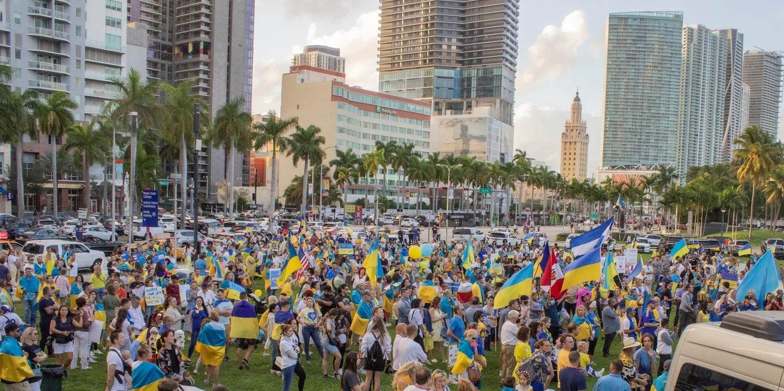 Crowd with Ukrainian flags at the Anti-War Mega-Rally in Bayfront Park, Miami